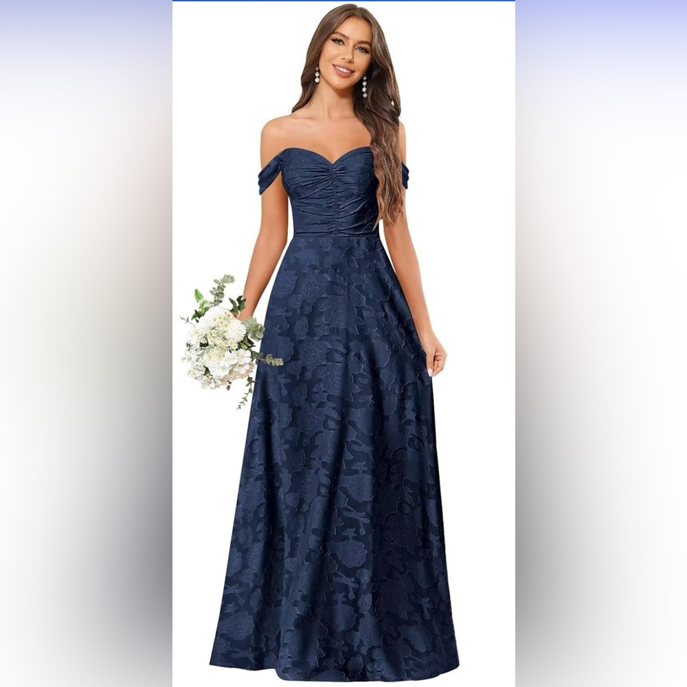 Elegant Navy Blue Evening Gown